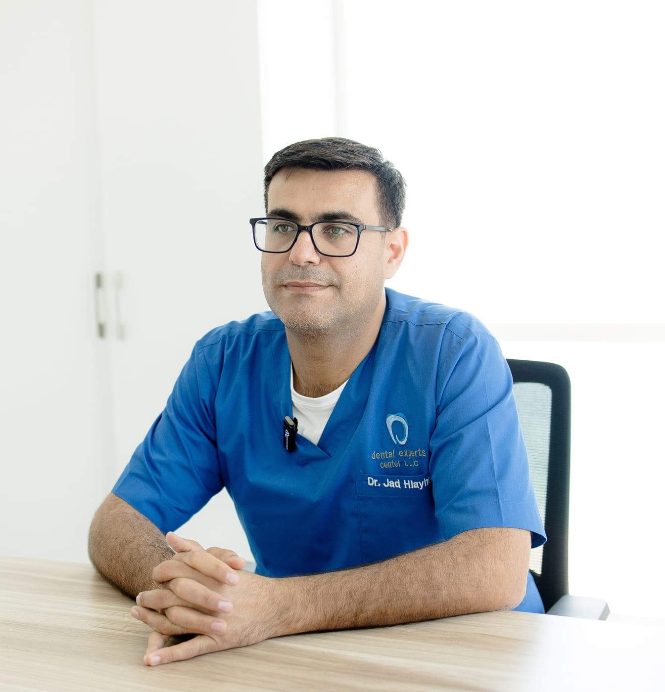 Dr. Jad Hlayhel au travail