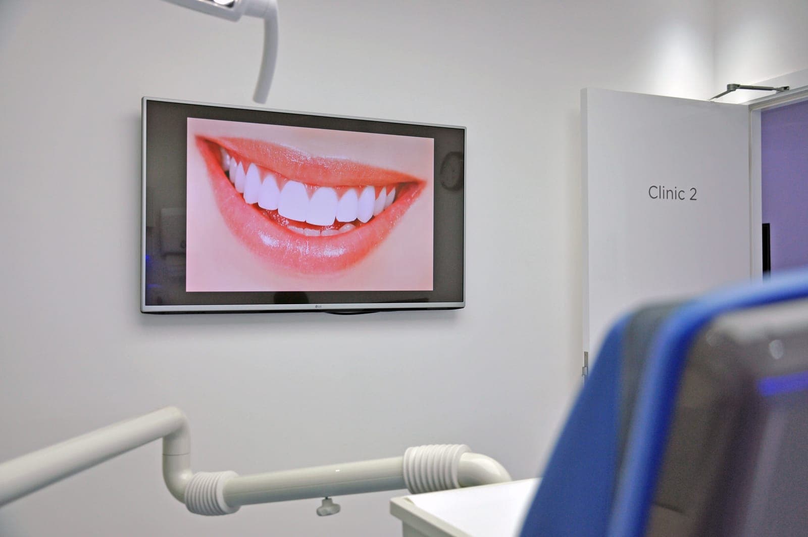 Inside Dental Experts Center: photo 5 of 7